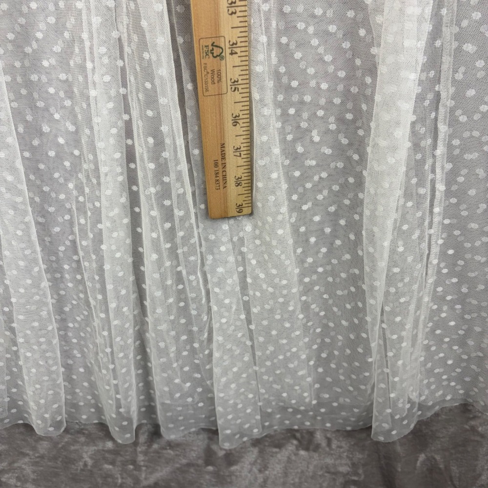 Sheer Lace-Trim White Robe with Tie Front - Picture 8 of 11